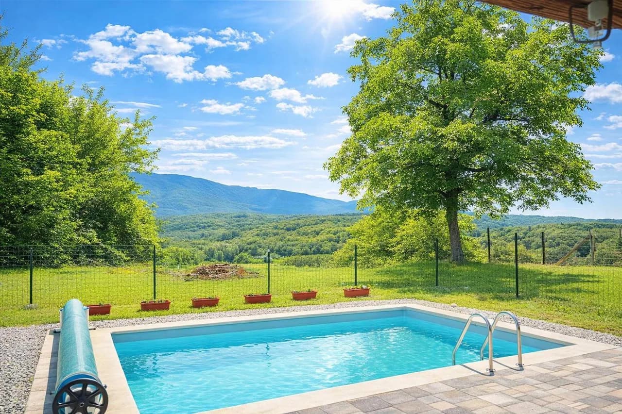 Pool House Green View /w Jacuzzi & Garden