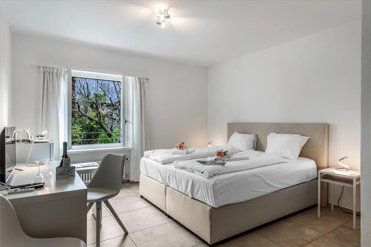 Serenata Room 2 - Cavigliano Studio with Terrace for 3