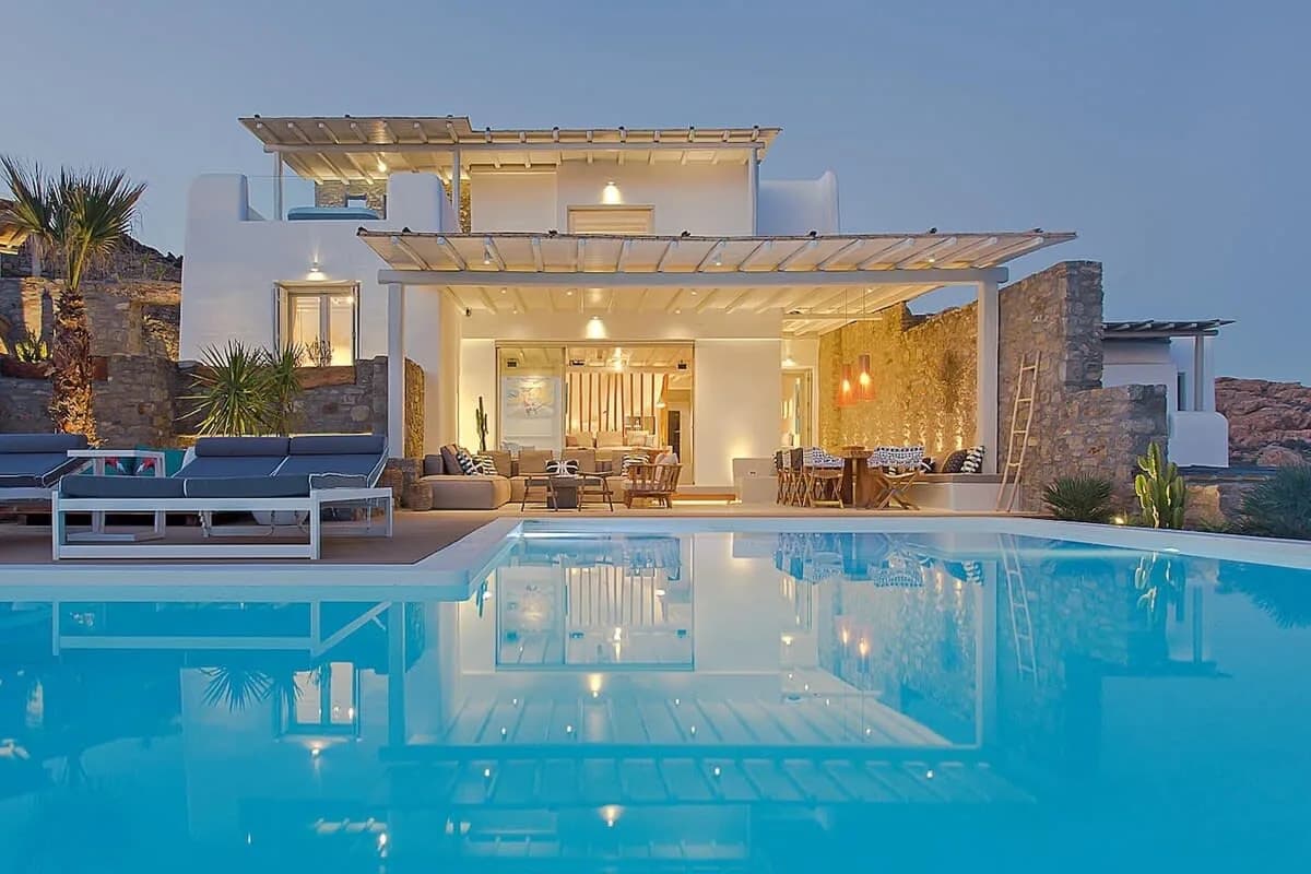 Amazing 7 BR Villa in Elia Beach