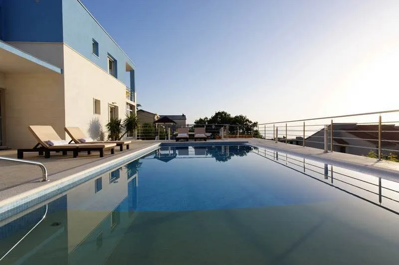 Magnificent Villa On Coast Line With Indoor Gym