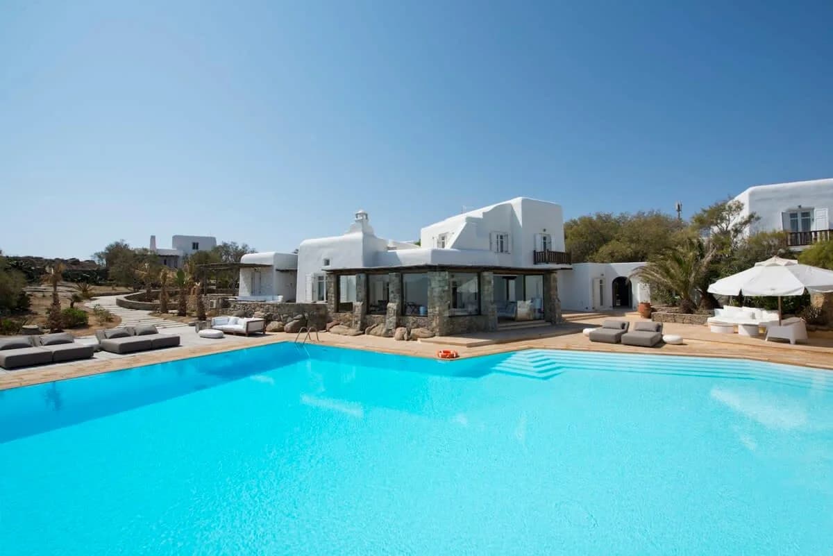 Stunning Villa with Infinity Pool in Mykonos