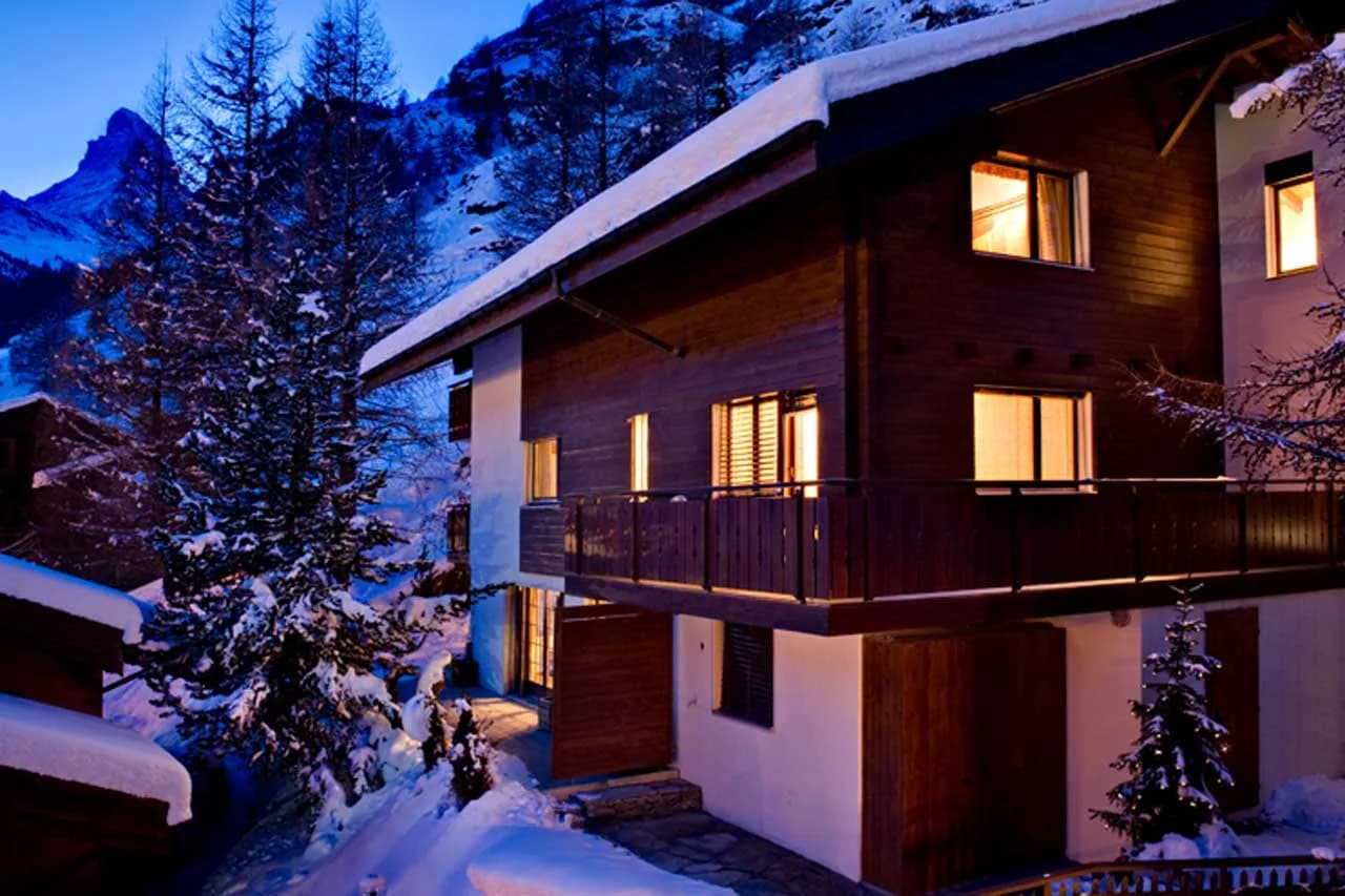 Vintage Swiss Chalet with East Access to Slopes
