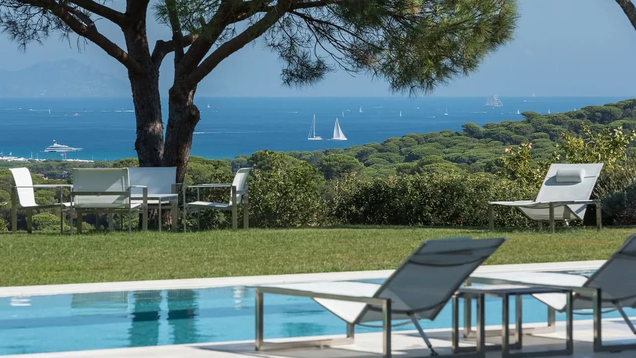Classical St. Tropez Villa with Relaxing Sea Views