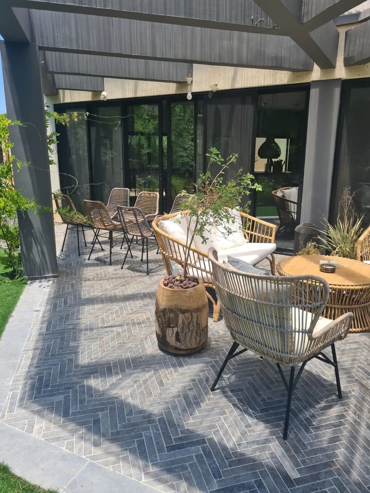 Magical Highly Decorated Villa In The Sharon Area