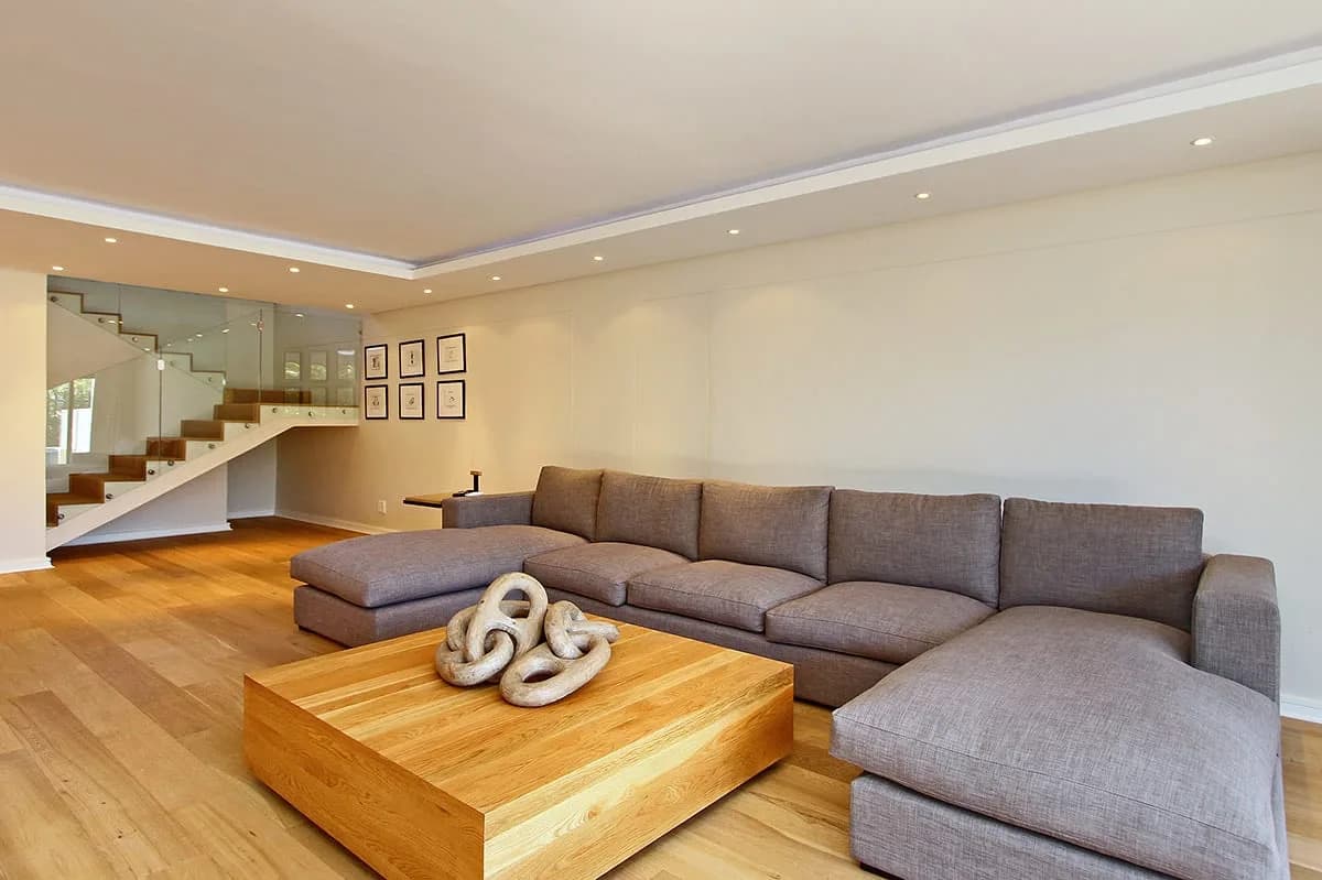 Ideally Situated Villa With Stunning Mountain And Sea Views