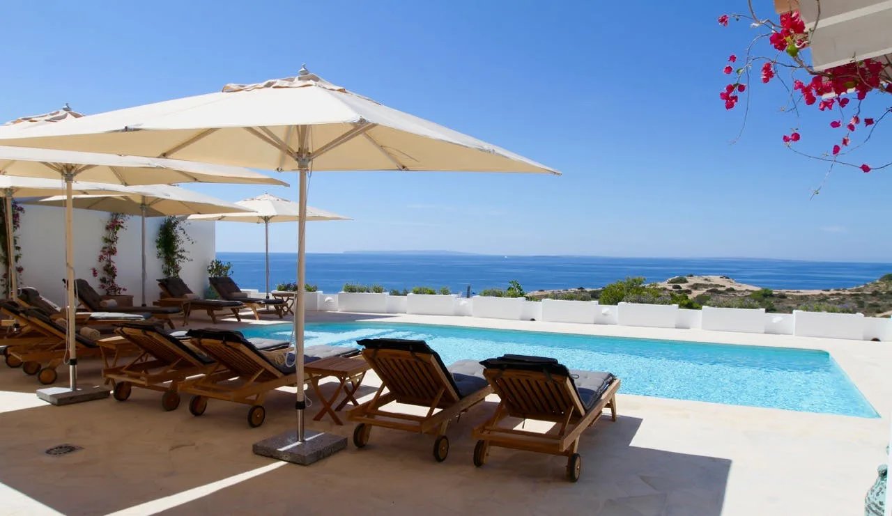 STYLISH IBIZAN VILLA, BEAUTIFUL SEA VIEWS, CLOSE TO IBIZA TOWN
