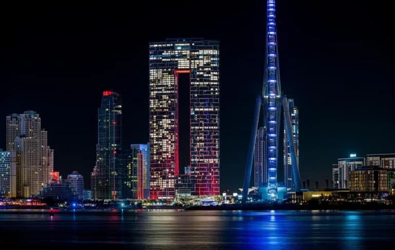 4BR Luxurious Residence overlooking The Dubai Eye