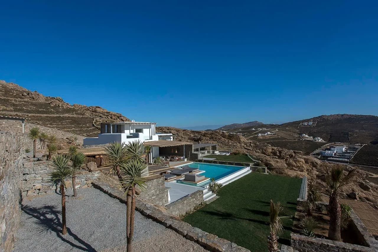 Absolute Luxury Villa For Intimate Family Getaway