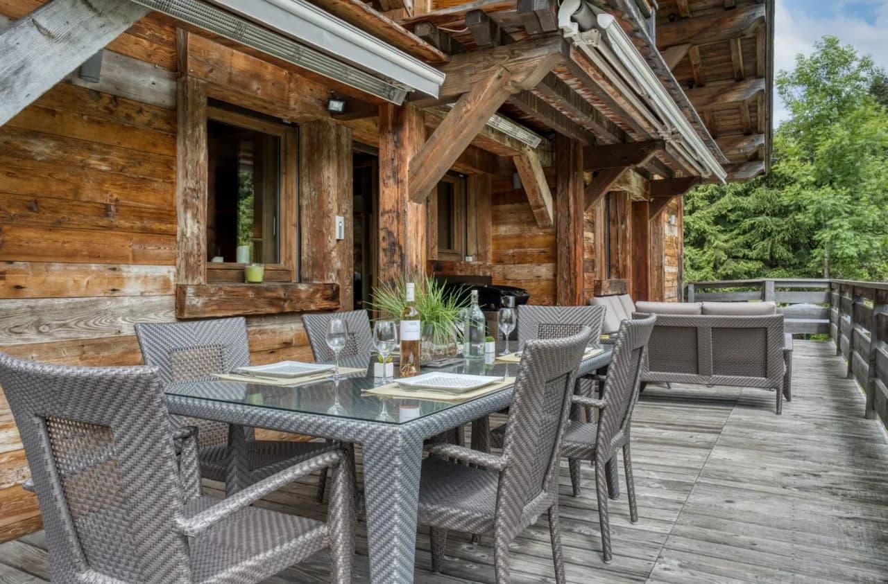 Prime Luxury Chalet with Sauna and Jacuzzi