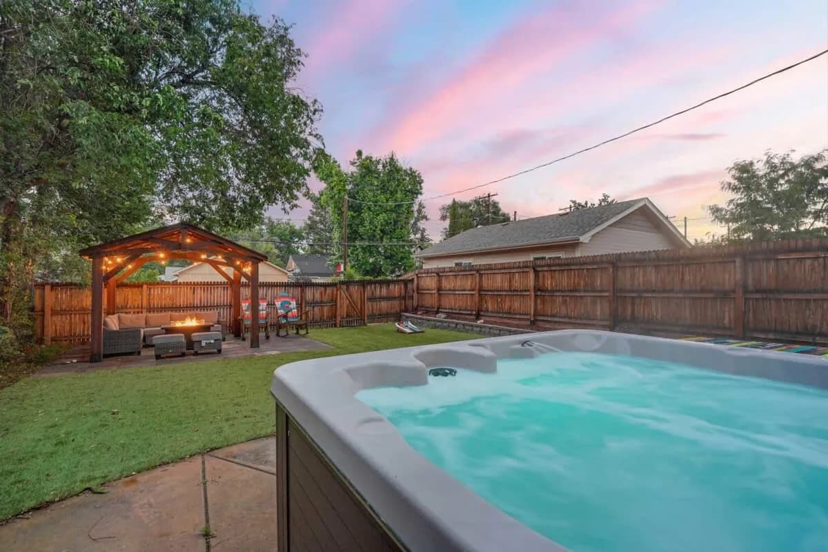 Pikes Peak Sunset View Villa in Colorado Springs