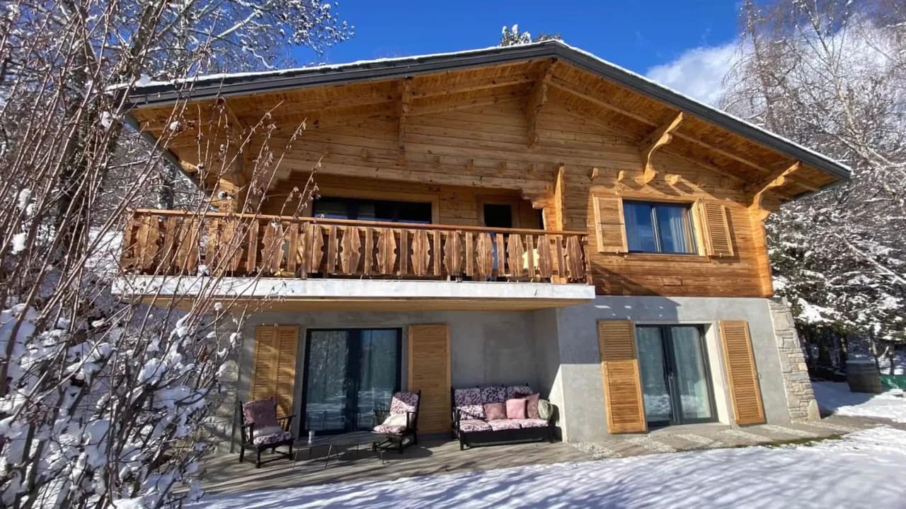 Stunning Luxury Ski Chalet in Crans-Montanna