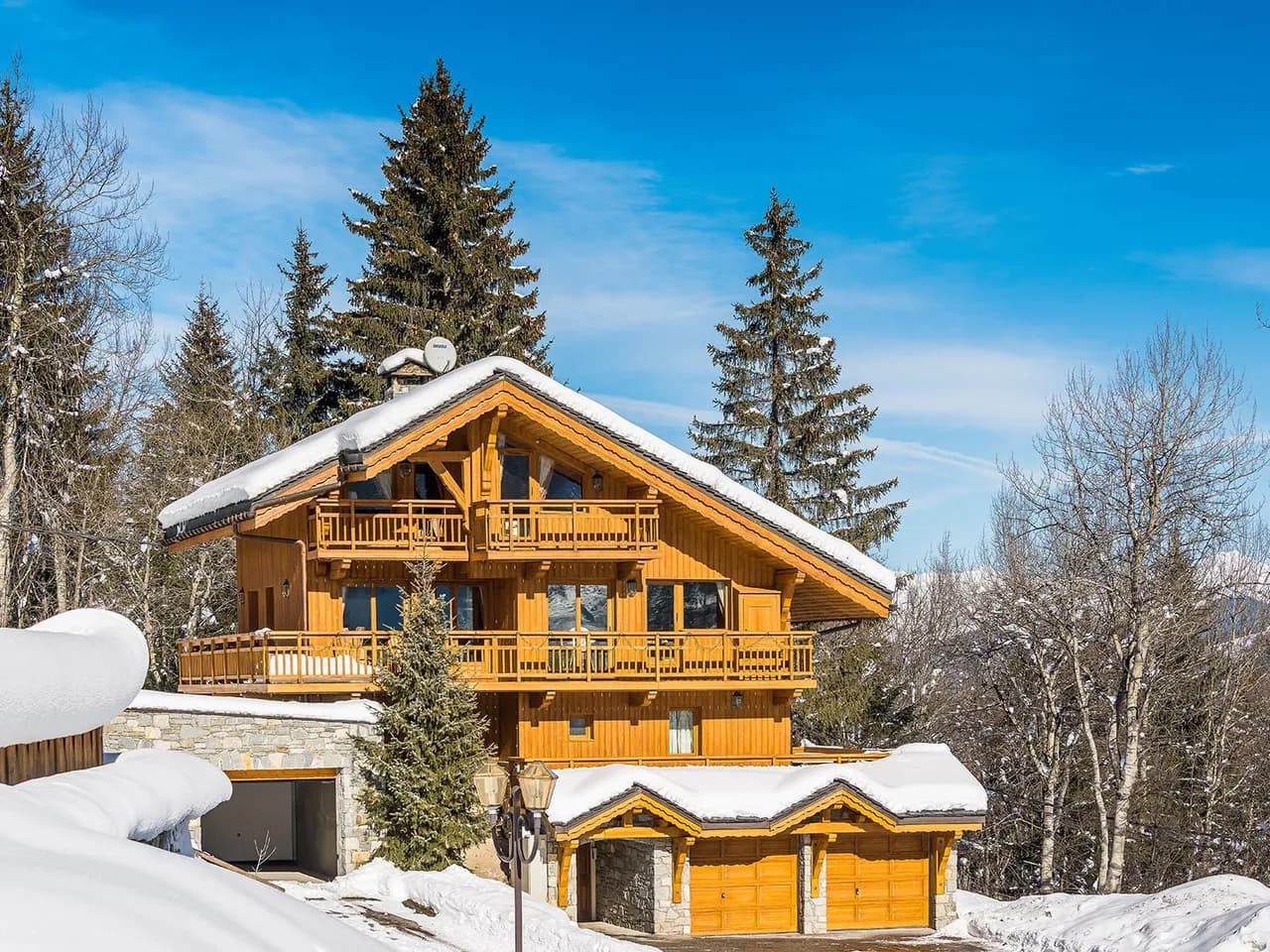 Dream Vacation In Alpine-style Chalet