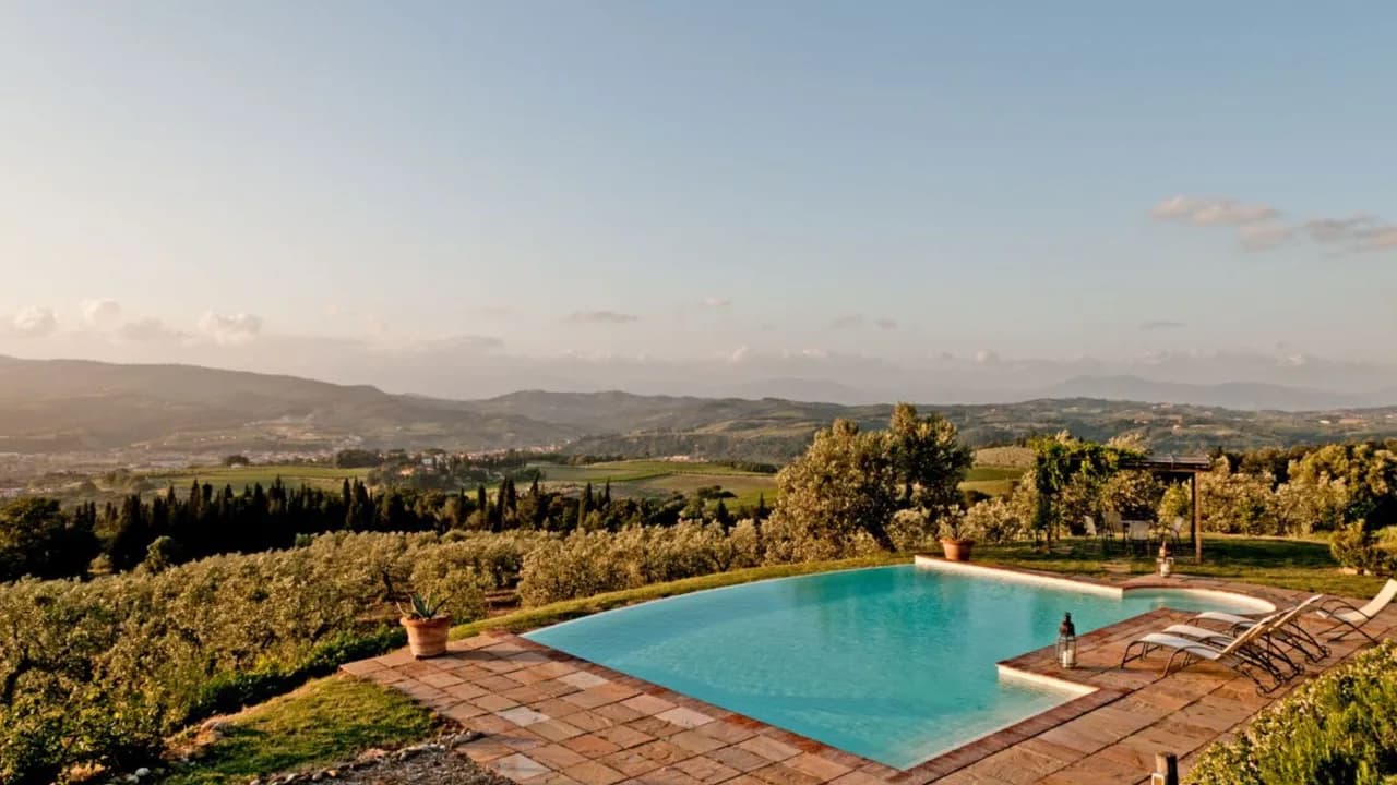 Tuscan Countryside Villa with 360 Panoramic Views