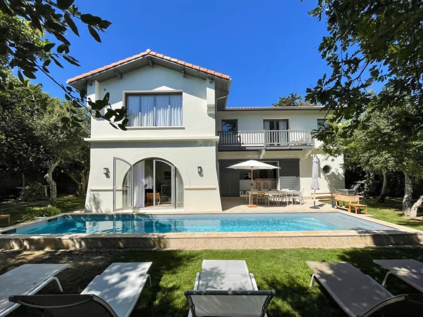Seven-Bedroom Haven with Pool and Dual Living Area
