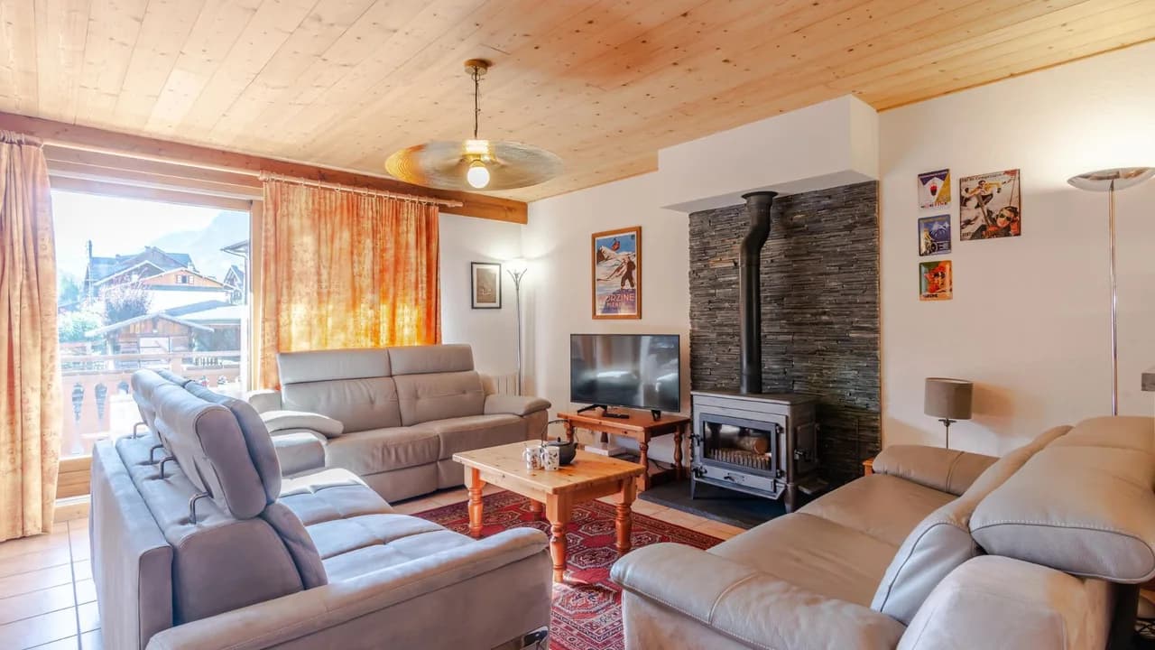 Charming Mountain Retreat in Morzine Village