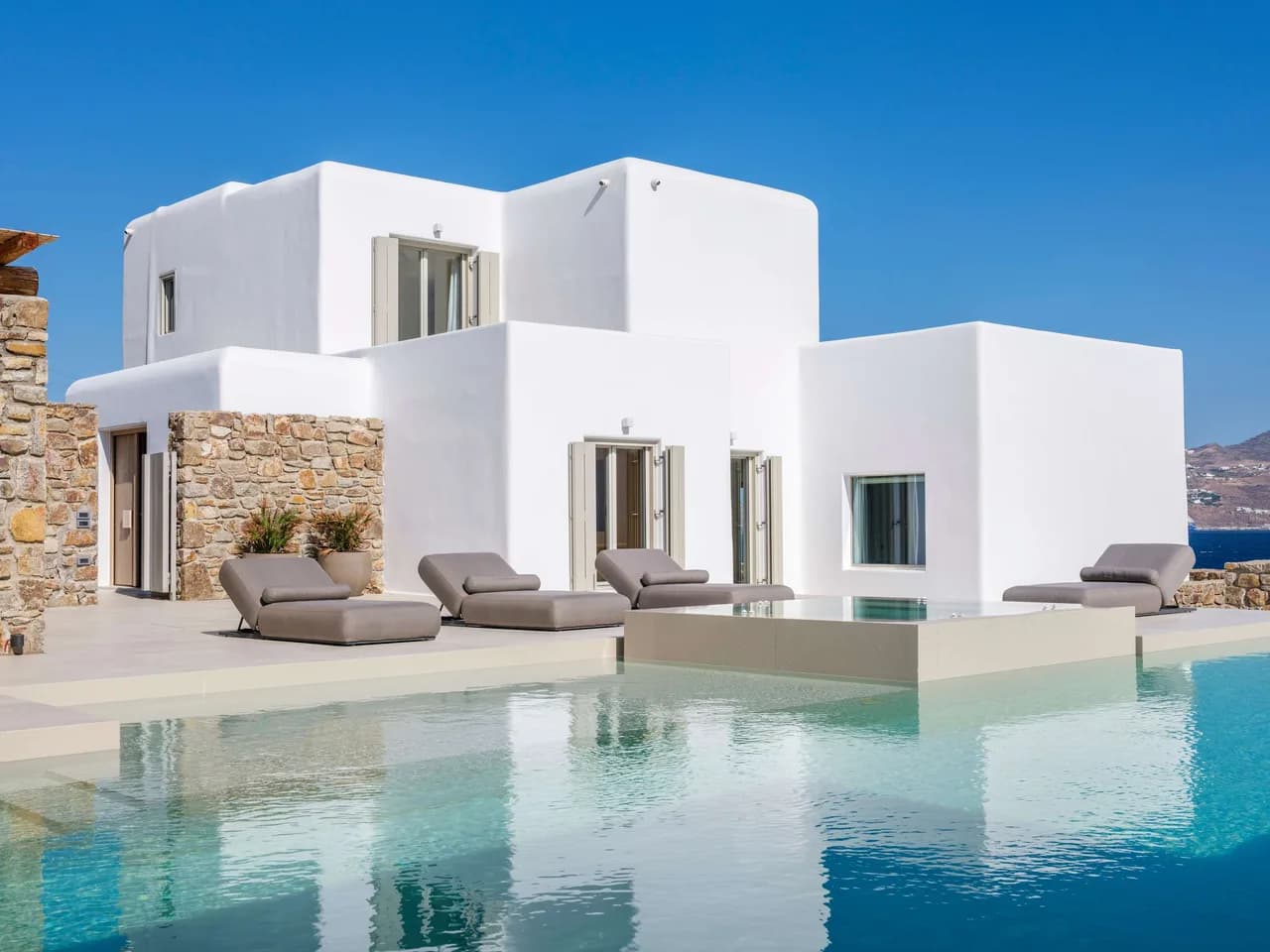 Elegant Villa Overlooking Mykonian Sea