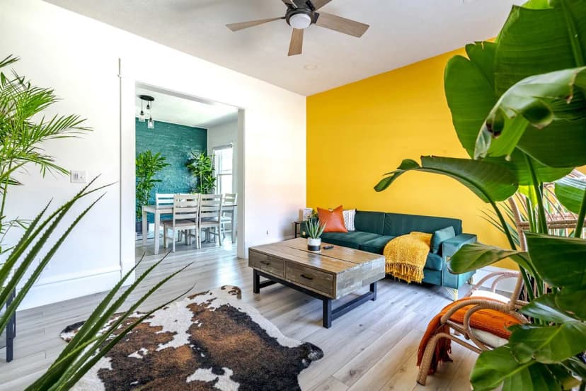 🌿Casa Terra by Jungle House | Near Convention Center, OSU & Nationwide Arena | Downtown & Short North | 5,800+ Reviews | Free Parking