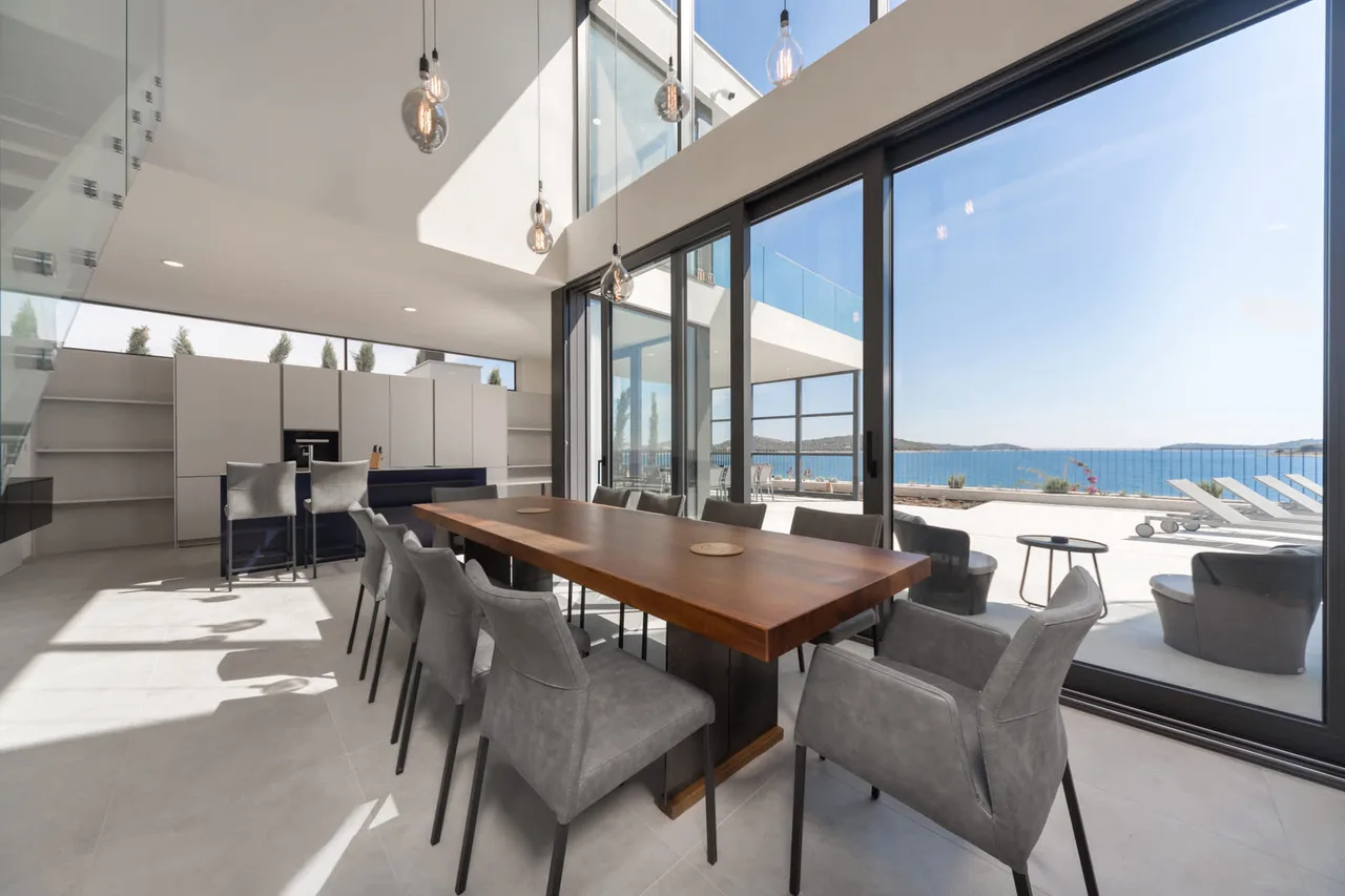 Sea View Luxury With Private Pool
