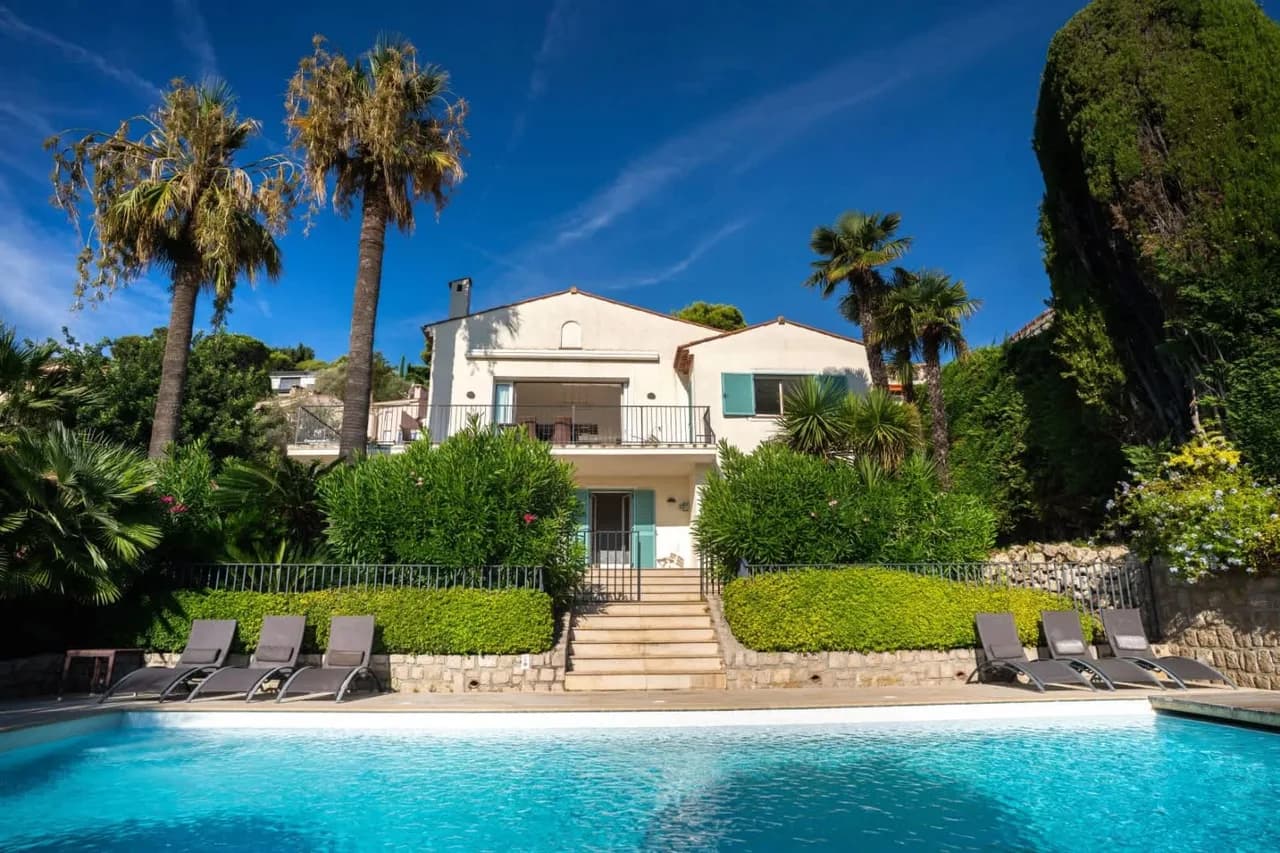 Elegant Villa Near Cap Ferrat Harbour