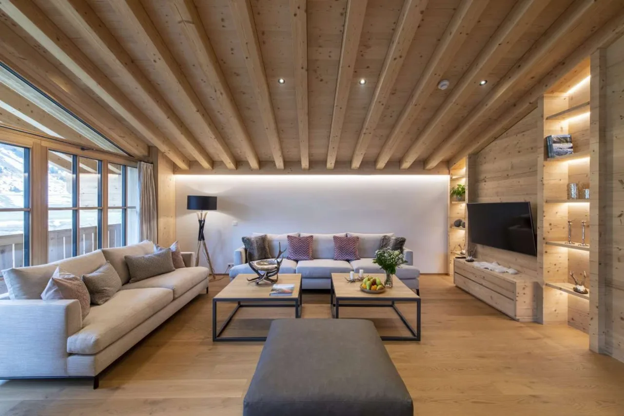 Elegant Ski Penthouse With Shared Spa