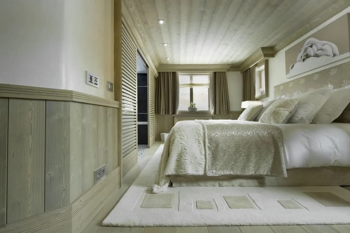 Refined Alpine Living With Private Staff