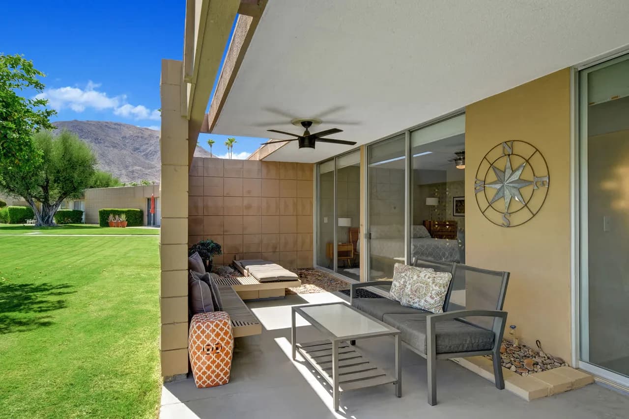 Ocean View Two Bedroom Retreat in Palm Springs