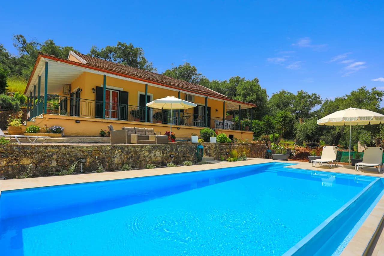 Charming Pool Villa Near Beach in Perithia, Corfu