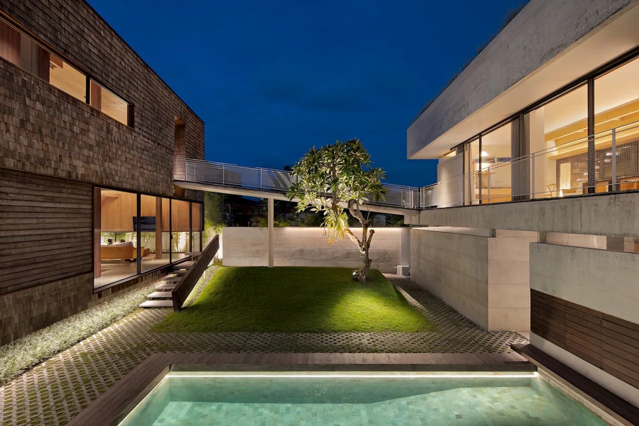 Terrace-View Three Bedroom Villa in Pererenan Bali