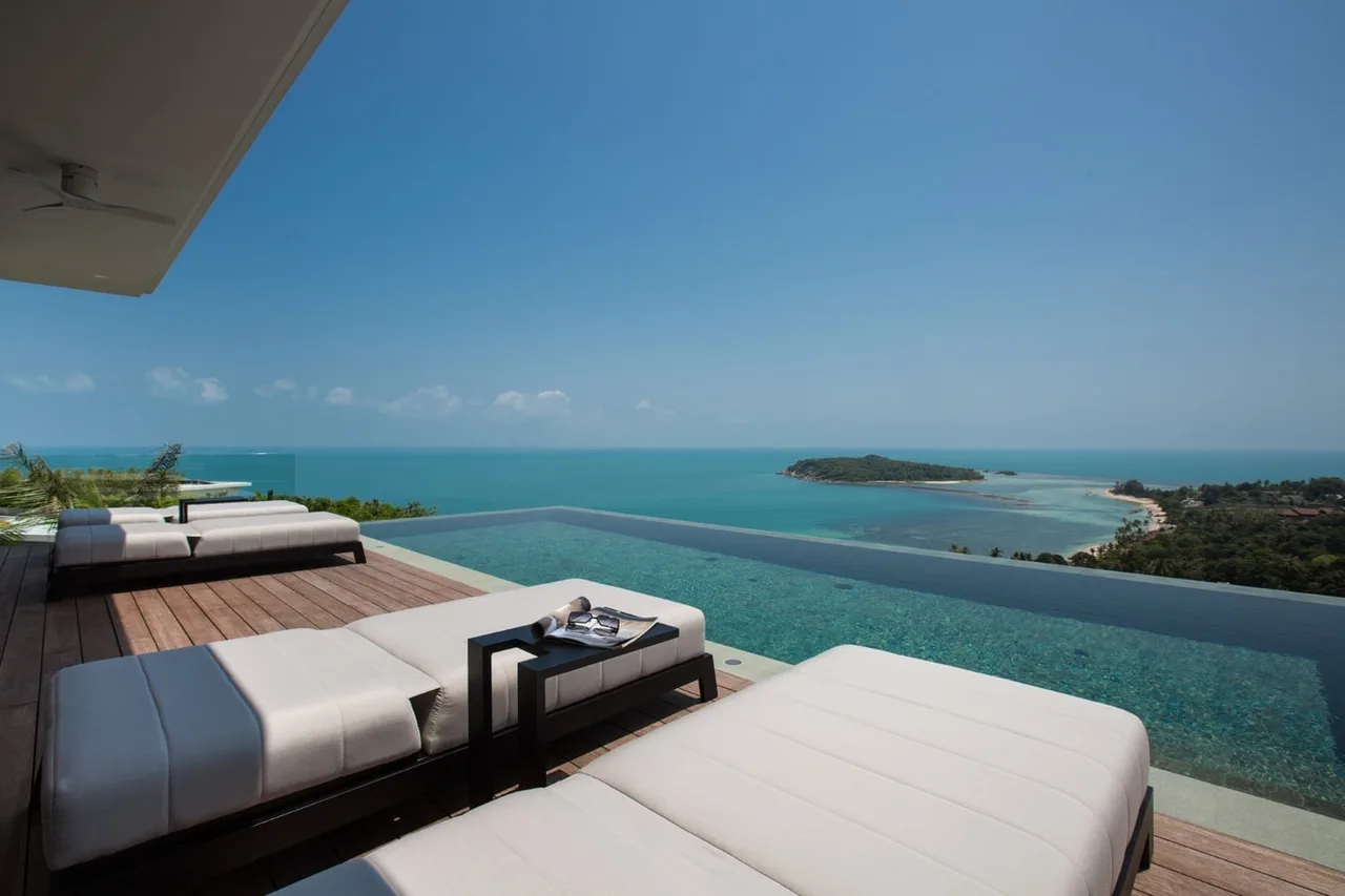 World-Class Seaview Villa in Baan Plai Laem