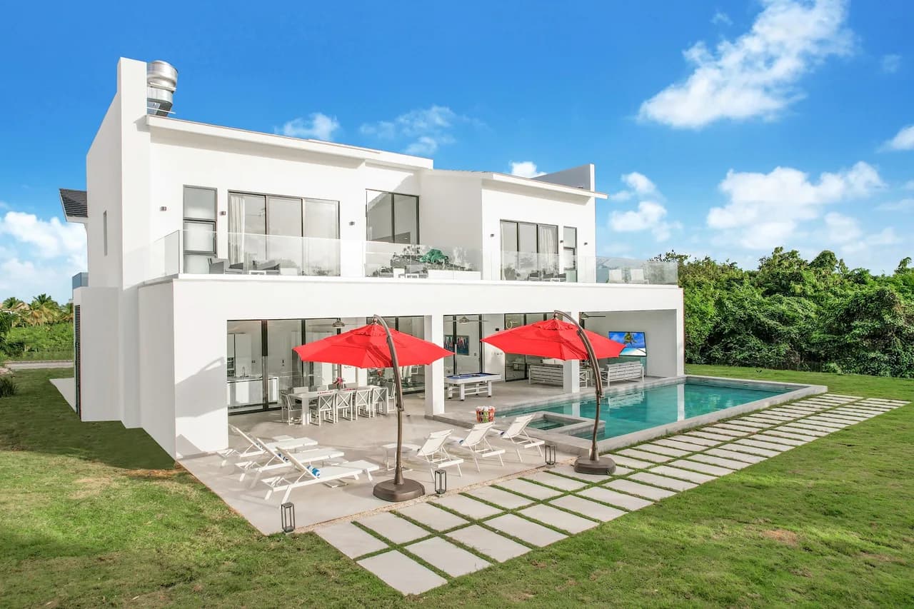 All-Inclusive Six Bedroom Villa in Punta Cana
