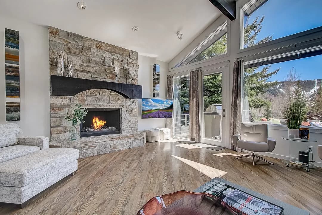 Secluded Four Bedroom Villa in Park City
