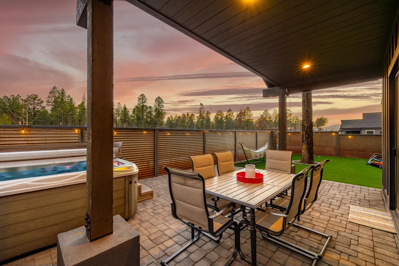 Modern Villa with Hot Tub in Flagstaff Arizona