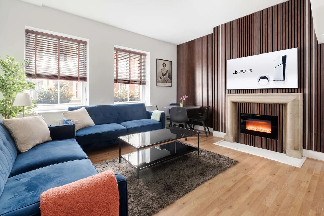 Chic One Bedroom Maisonette in London