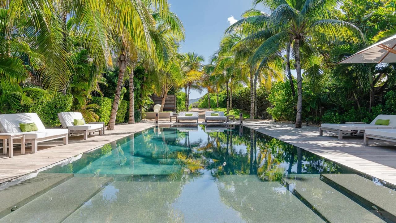 Luxury Villa with Ocean Views in Anse des Cayes