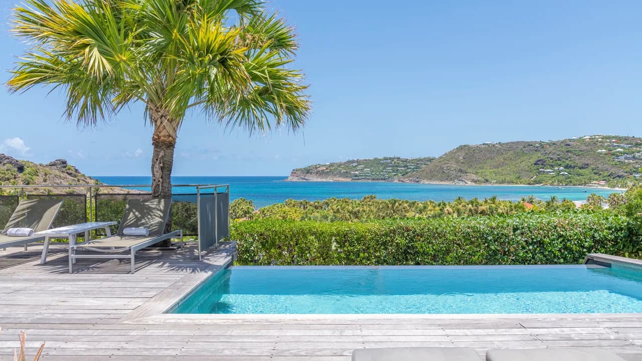 Fitness Villa with Private Pool in Lorient
