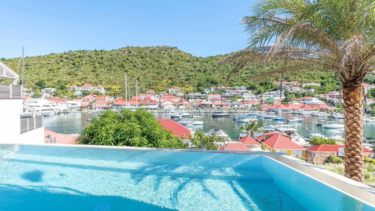 Private Pool Apartment in Gustavia