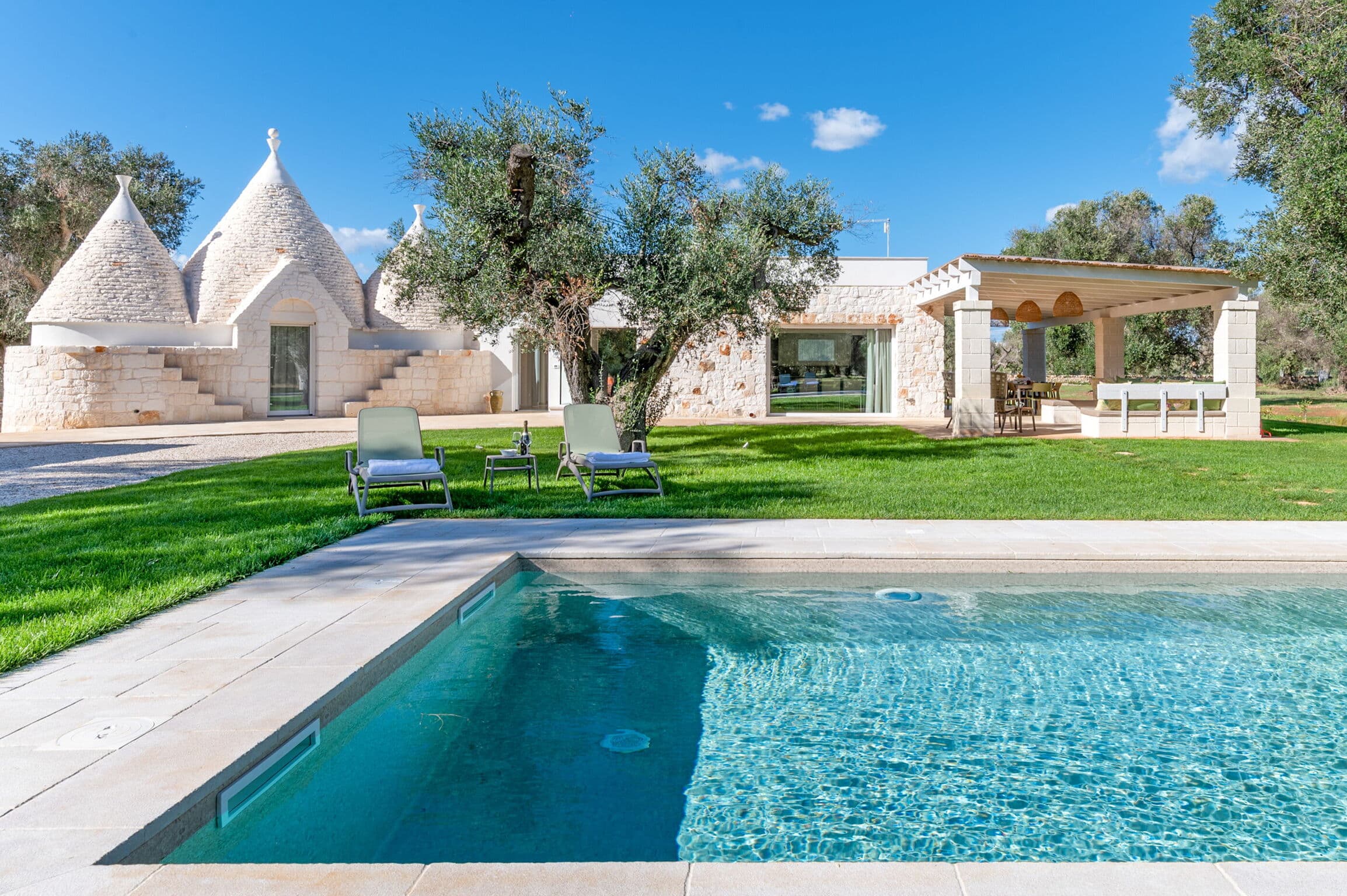 Traditional Trullo Villa in San Vito dei Normanni